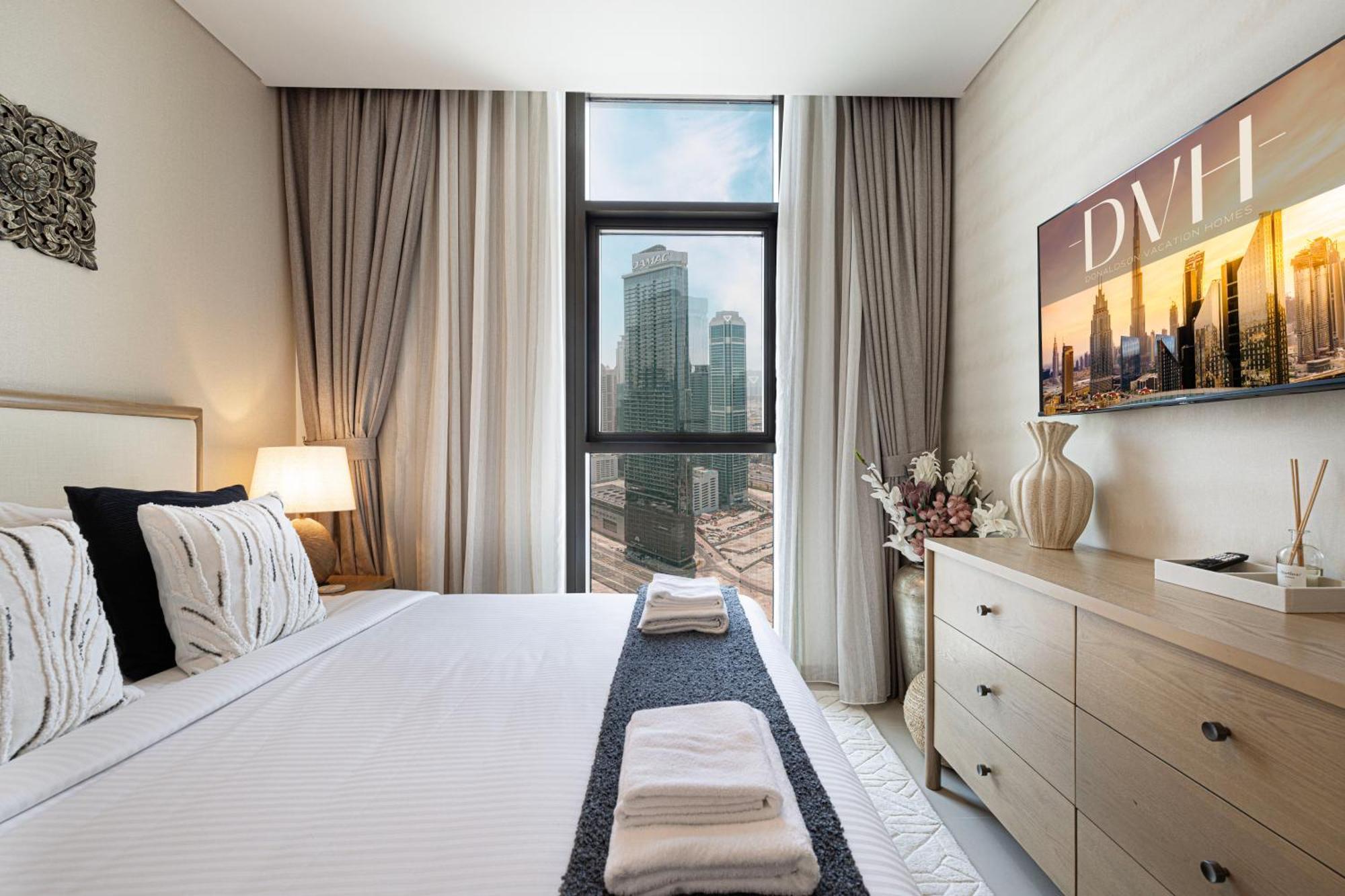 Burj Crown - Sky High, Downtown Ocean View, Opposite Mall Appartement *